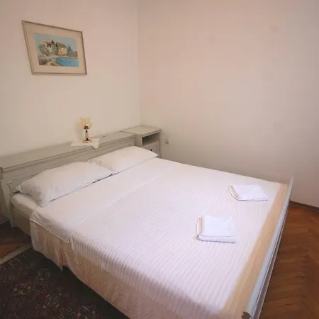 & Mira Guest house